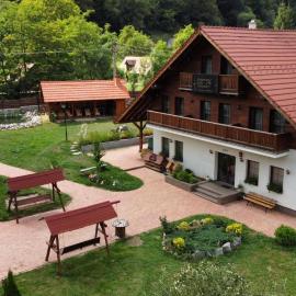 Pensiune agroturistica Casa cu Povesti Rau Sadului, hotel din Rau Sadului