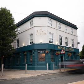 The Royal Alfred - Opposite Central Train Station, hotel u gradu Sent Helens