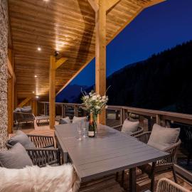 Luxury Penthouse - Panoramic Views, Indoor Fireplace, Extraordinary Terrace