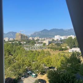 Sol Zoja Fusha e Aviacionit, hotel in Tirana