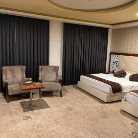 Dynasty Hotel
