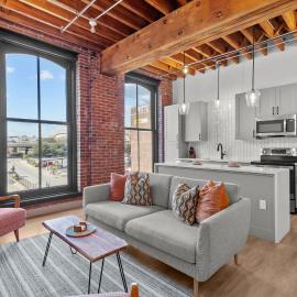 Brick & Bed Riverfront Lofts, G 302