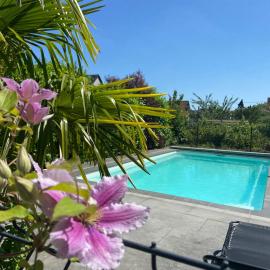 Villa "La Tourelle" avec piscine privée, hotel in Haguenau