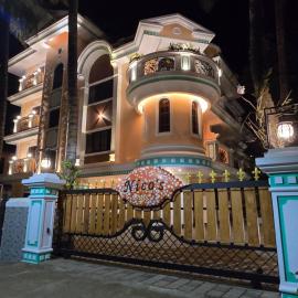 Nico's, hotel v destinácii Polem