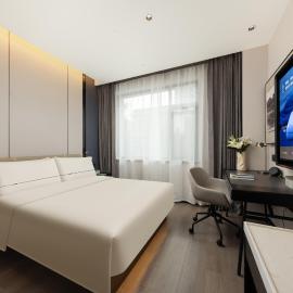 Atour Hotel Urumqi Hongshan Park North Gate Metro Station, hotel di Ürümqi
