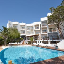 Apartamentos Castaví, hotelli kohteessa Es Pujols