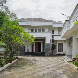 Badhram Homestay 4bhk, Hotel in Alappuzha