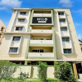 Super Hotel O Rushikonda Beach, hotell i Visakhapatnam