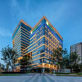 Holiday Inn Express Taizhou Jiaojiang，台州的飯店