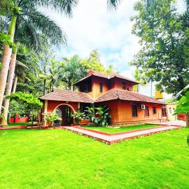 Ambara Kovilakam Private Pool Villa By Travent Mug、Rāmanagaramのホテル