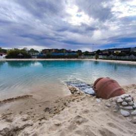 Mobile home camping 4 étoiles Drôme, Hotel in Châteauneuf-de-Galaure
