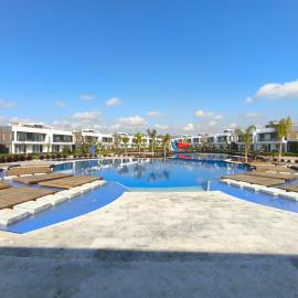 Luxury Apartment at Four Seasons Life 2 14-B