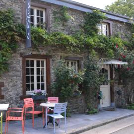 Holiday home in Bièvre near town center, hotel u gradu 'Bièvre'