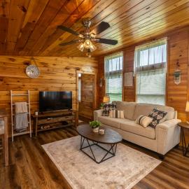 Rustic Mt Sterling Cabin2 Near Downtown Pets OK, hotel v Mount Sterlingu