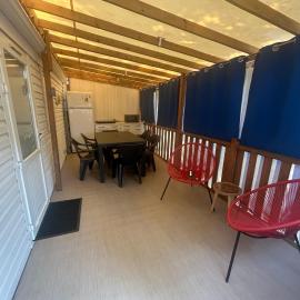 mobil home numéro 76, hotel in Meschers-sur-Gironde