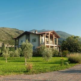 Agritur Stefenelli, hotel en Nago-Torbole