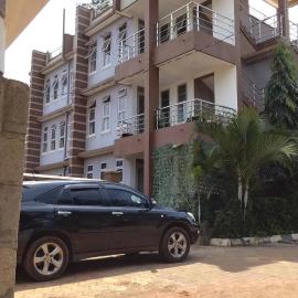 Pineapple Apartments, hotel a Jinja