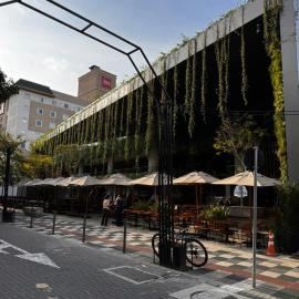 Super Central - Fácil acesso a tudo - TownHouse