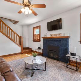 3 Bed 1 5 Bath Home in College Hill By Hospital, hotel a Wichita