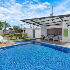 Jacó Condo 2 BR, Pool & families, hotel v destinácii Jacó