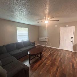 Bright & Cozy 1BR Apartment by Fort Sill