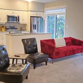 3BR Townhome, Georgian Bay, Free Parking, hotel in Midland