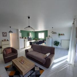 Appartement Spacieux Pays Basque, hótel í Hasparren