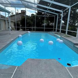 5 Bedrooms, 4 Bathrooms, Pool, Gym, Sleeps 16 Leesburg Retreat!!!!, hotel in Leesburg