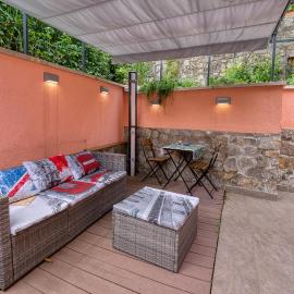 Hisa idej, hotell sihtkohas Sežana