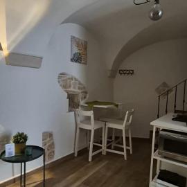 Elyan alcova experience, viešbutis mieste Nočis