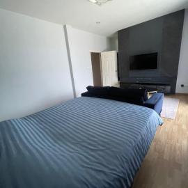 Maxim, hotel u gradu 'Pak Kret'