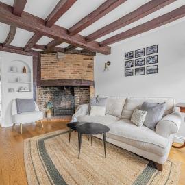 Dolphin Cottage