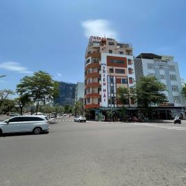Khách sạn Đông Tây Quy Nhơn