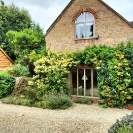 Fig Tree Cottage, hotel in Dursley
