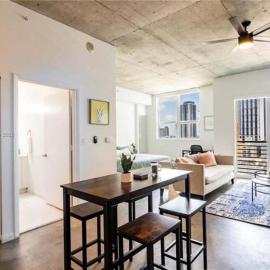 Downtown Miami Loft-Style Apartment Near Brickell & Bayside