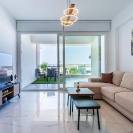Doria 2-Bedroom Apartment & Balcony in Larnaca