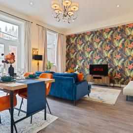 Spacious Luxury 2 Bedroom City Centre Apartment with Terrace & High Ceiling, hotel em Canterbury