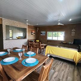 Cobertura na Enseada a 80 m da areia, hotel in Ubatuba