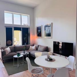 Lomma Beach Town, New and Unique Apartment for Up to 4 Guests