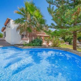 Villa Son Fe Vilaire by SealandVillas