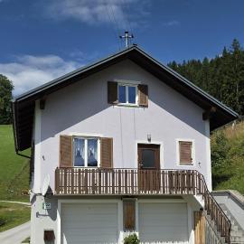 Ferienhaus Ofenluger in idylischer Lage inkl Garage und Griller, hotel em Fischbach