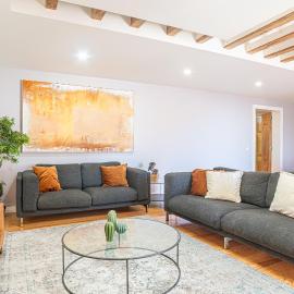 Downtown Seaview Apartment