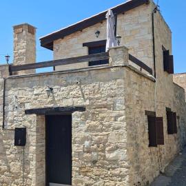 Symela's Nest – hotel w mieście Anoyira