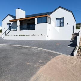 Russobietjie Luxury Self-catering House