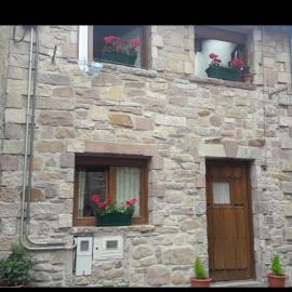 La casuca de San Miguel, Hotel in Cartes