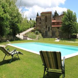 Idyllic Tuscan Hideaway with Pool and spa, hotel a Vaglia