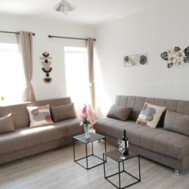 Rania's Seaview Corner, hotell i Samos