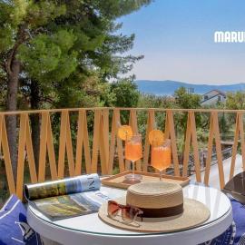 Marula Apartments - 5 min walk to beach, supermarkets, restaurants - balcony, parking & bicycles