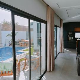 laryne – hotel w mieście Aghīr