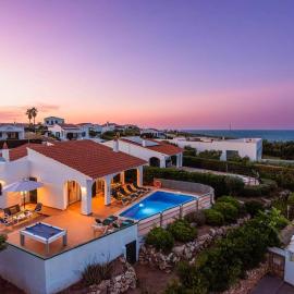 Villa Blanc Arenal by Villa Plus